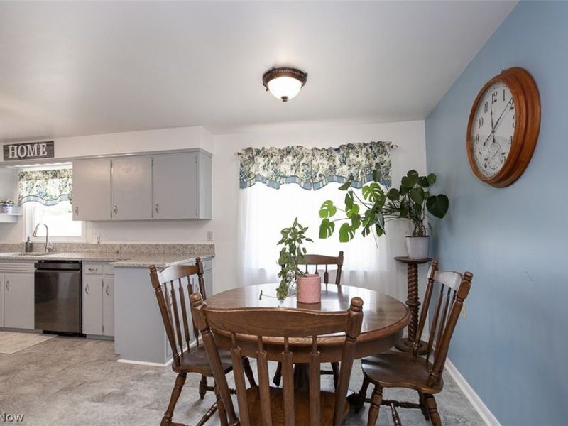 173 Terra Lane, Amherst, OH 44001 Photo 8
