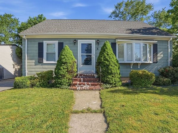 6 Guillotte Street, Acushnet, MA 02743