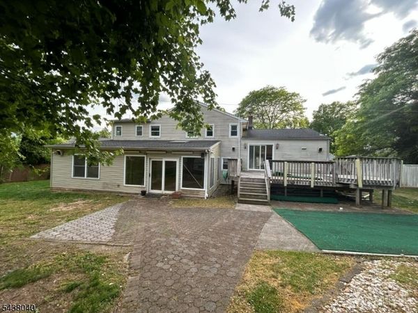 8 Julie Dr, Edison, NJ 08820