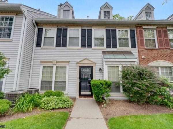 23 Boston Ct, Newark, NJ 07103