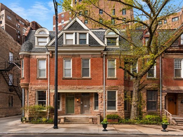 2113 N Clark Street , Chicago, IL 60614