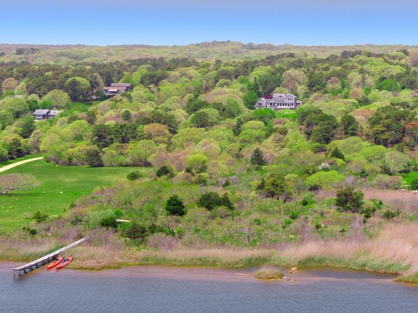 308 South Road , Chilmark, MA 02535