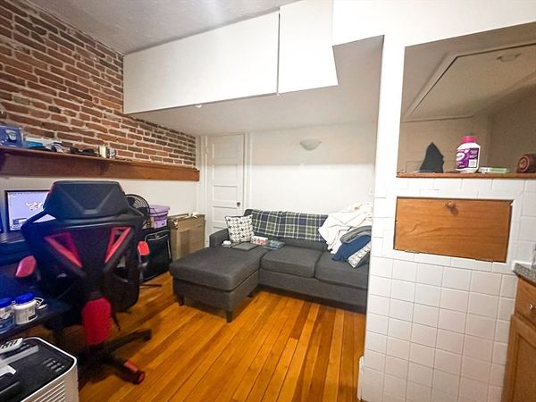 1234 Commonwealth Ave, Unit 7, Boston, MA 02134