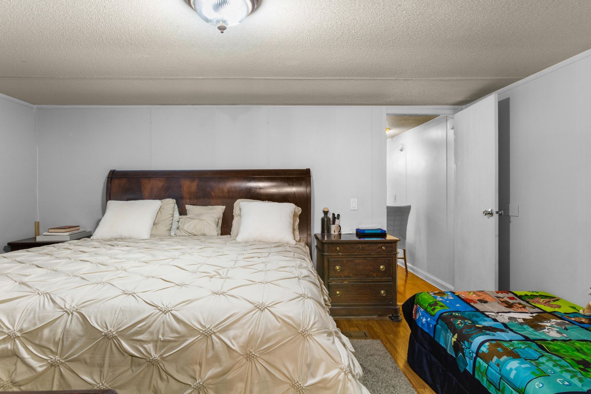 286 Jonathan Lane Photo 10