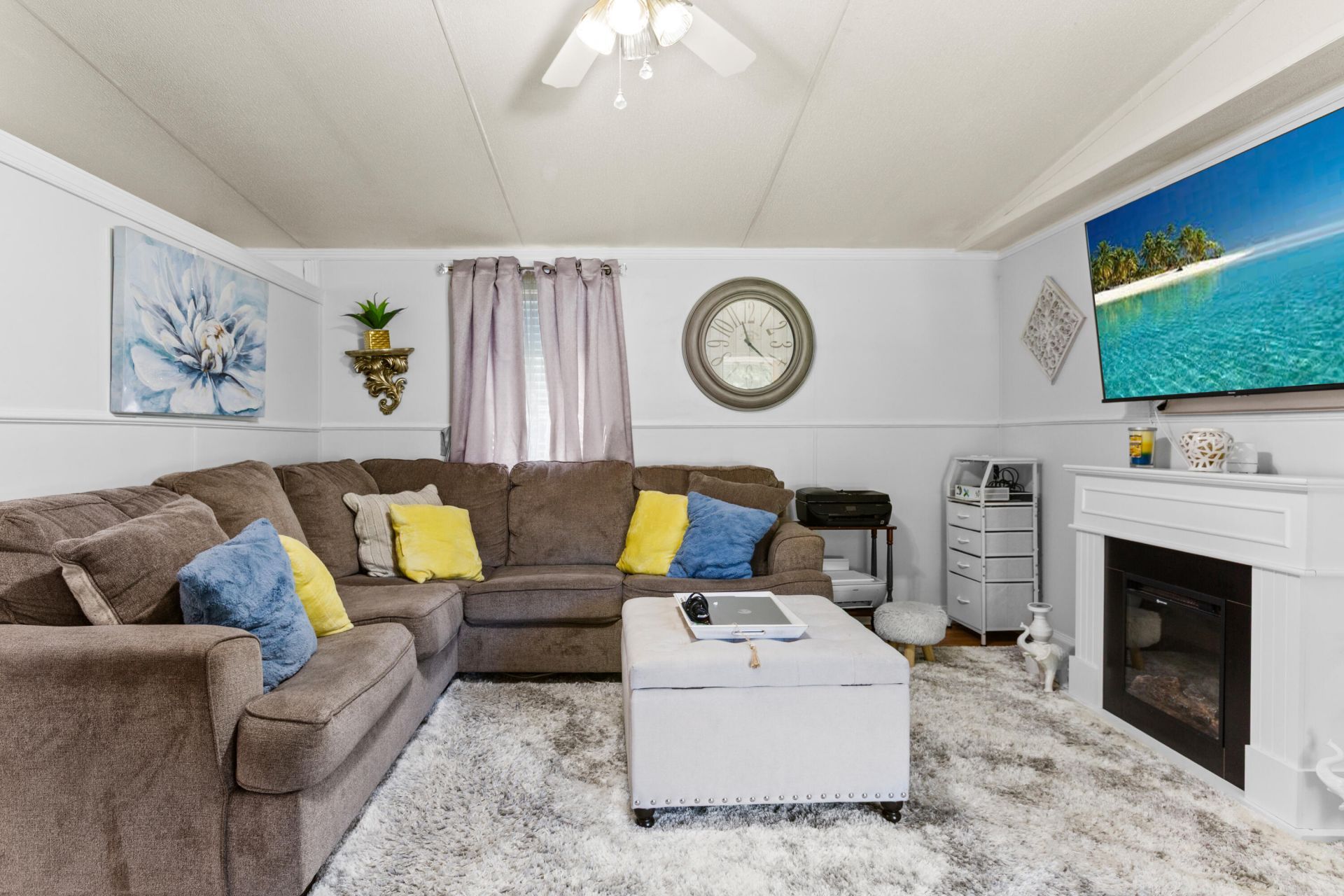 286 Jonathan Lane Photo 4