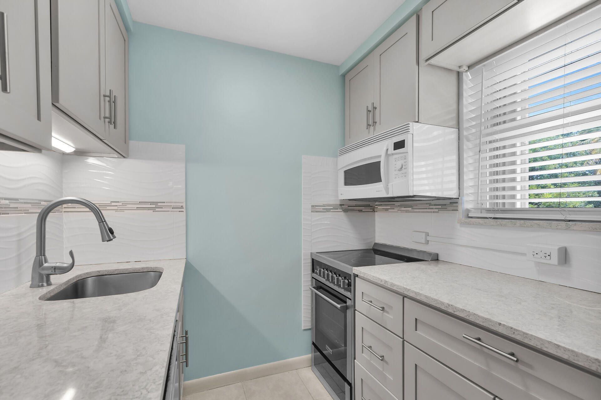 5301 Ocean Terrace, Unit APT 2, Marathon, FL 33050 Photo