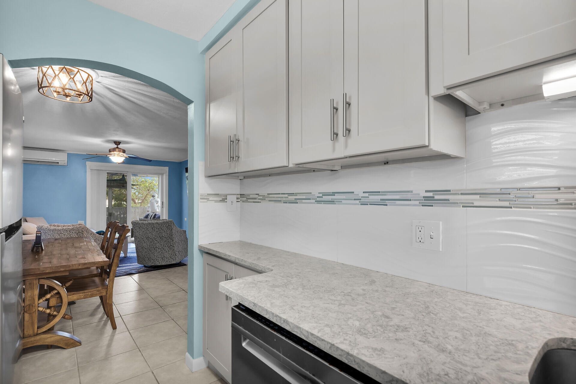 5301 Ocean Terrace, Unit APT 2, Marathon, FL 33050 Photo