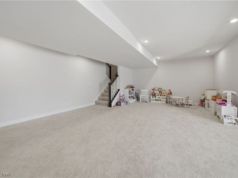 6877 Harrington Court Avenue NE, Canton, OH 44721 Photo 34