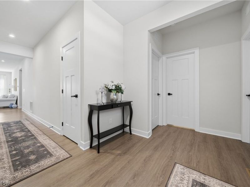 6877 Harrington Court Avenue NE, Canton, OH 44721 Photo 6