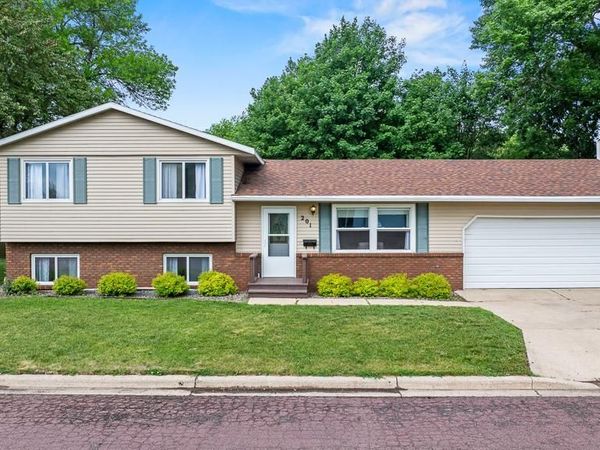 201 3rd Street E, Tracy, MN 56175