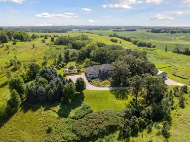 11905 Market Avenue , Cologne, MN 55322