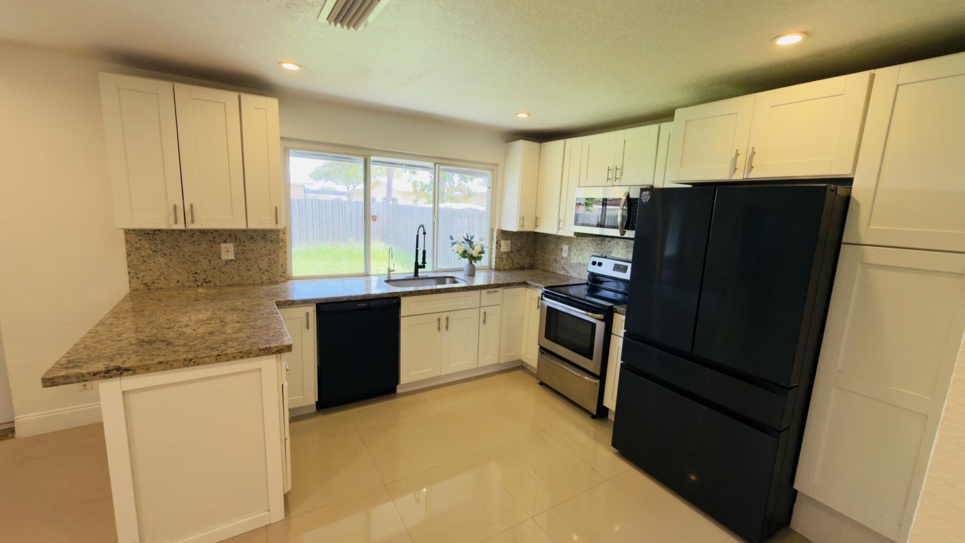 8421 NW 21st Court, Sunrise, FL 33322 Photo