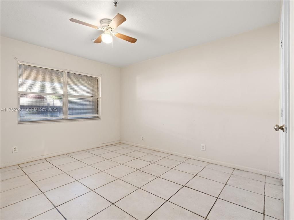5600 NW 27th Court, Unit 5604, Lauderhill, FL 33313 Photo