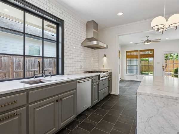 2634 Lydia Ave, Baton Rouge, LA 70808