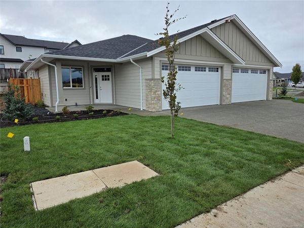 343 Arizona Dr , Unit #4, Campbell River, BC V9H 0C6
