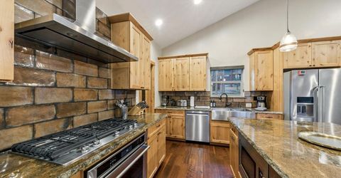 1694 Tionontati Street, South Lake Tahoe, CA 96150 Photo