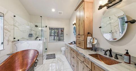 1694 Tionontati Street, South Lake Tahoe, CA 96150 Photo