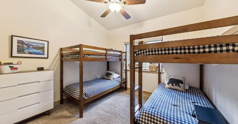 1694 Tionontati Street, South Lake Tahoe, CA 96150 Photo