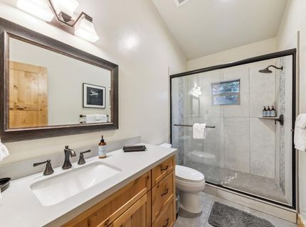 1694 Tionontati Street, South Lake Tahoe, CA 96150 Photo