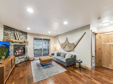1694 Tionontati Street, South Lake Tahoe, CA 96150 Photo