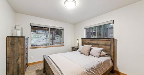 1694 Tionontati Street, South Lake Tahoe, CA 96150 Photo