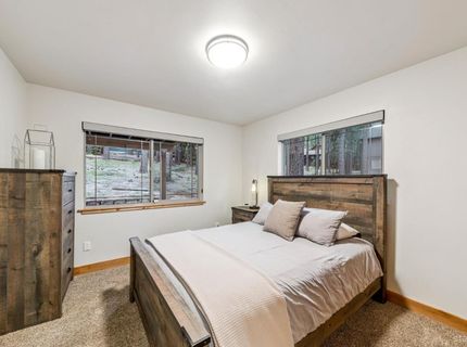 1694 Tionontati Street, South Lake Tahoe, CA 96150 Photo