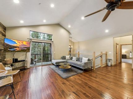 1694 Tionontati Street, South Lake Tahoe, CA 96150 Photo