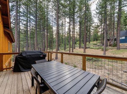 1694 Tionontati Street, South Lake Tahoe, CA 96150 Photo