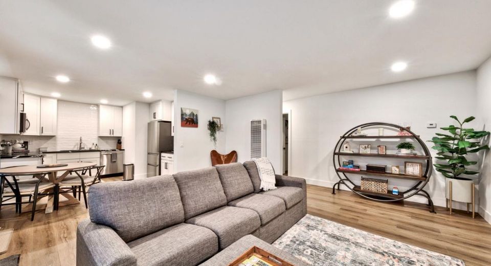 1223 Bonanza Avenue, Unit 8, South Lake Tahoe, CA 96150 Photo