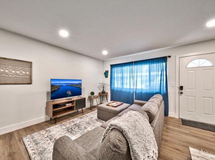 1223 Bonanza Avenue, Unit 8, South Lake Tahoe, CA 96150 Photo