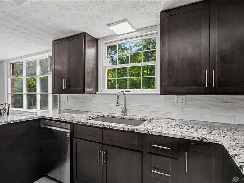 6820 Sycamore Creek Court, Washington Township, OH 45459 Photo 14