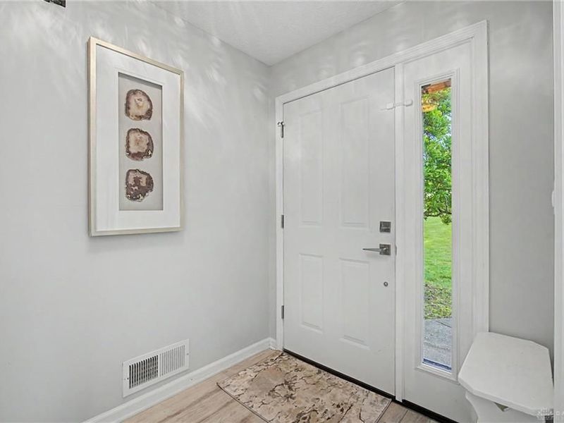 6820 Sycamore Creek Court, Washington Township, OH 45459 Photo 3