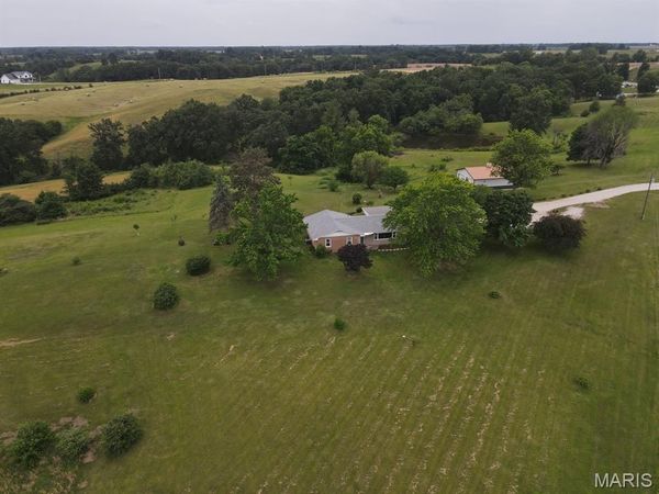 21121 State Highway 156 , Ewing, MO 63440