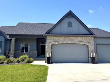7244 Rebel Drive, Lincoln, NE 68516