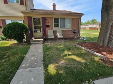9700 Pine Street, Taylor, MI 48180