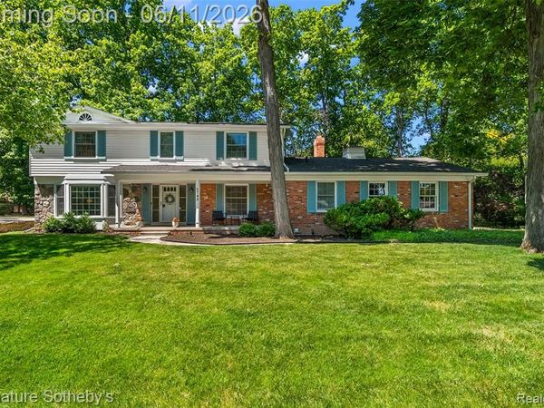5748 Cherry Crest Drive, West Bloomfield Twp, MI 48322
