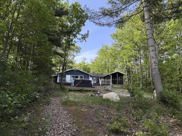 26205 Pine Street, Beaver Island, MI 40782