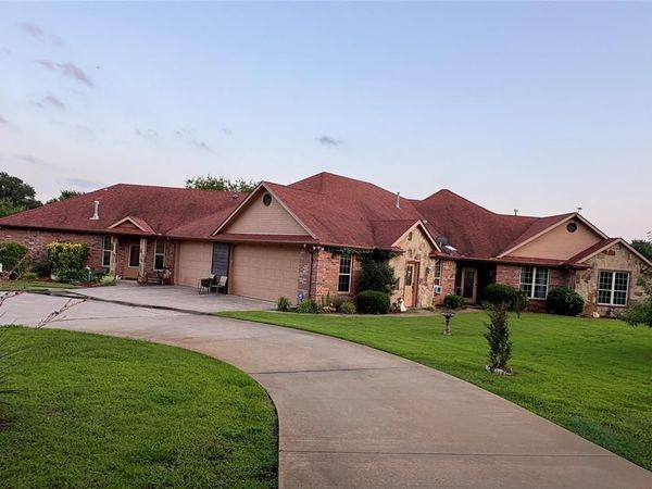 3084 Hagerman Road , Pottsboro, TX 75076