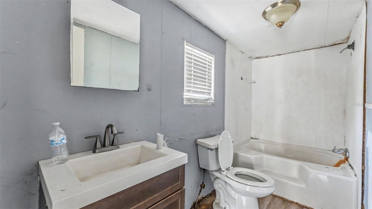 2220 Ellie Road , Unit B, Auburndale, FL 33823 Photo
