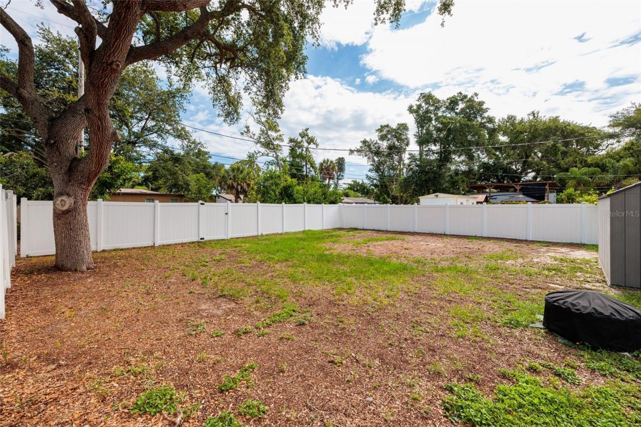 661 63rd Avenue S, Saint Petersburg, FL 33705 Photo