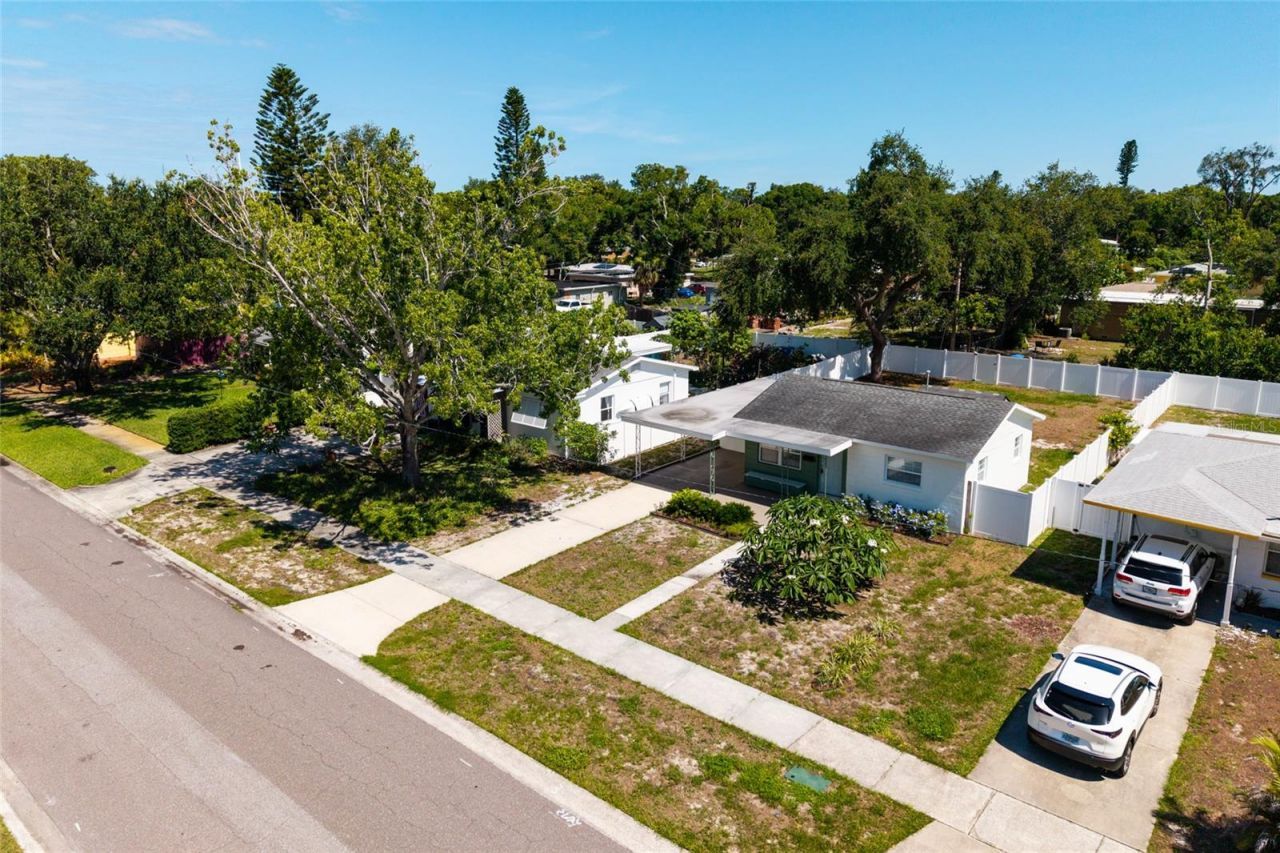 661 63rd Avenue S, Saint Petersburg, FL 33705 Photo
