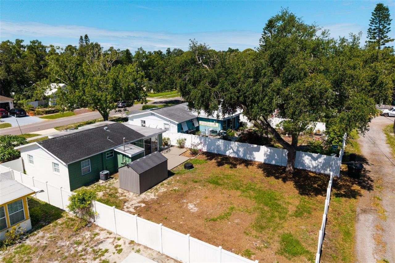 661 63rd Avenue S, Saint Petersburg, FL 33705 Photo