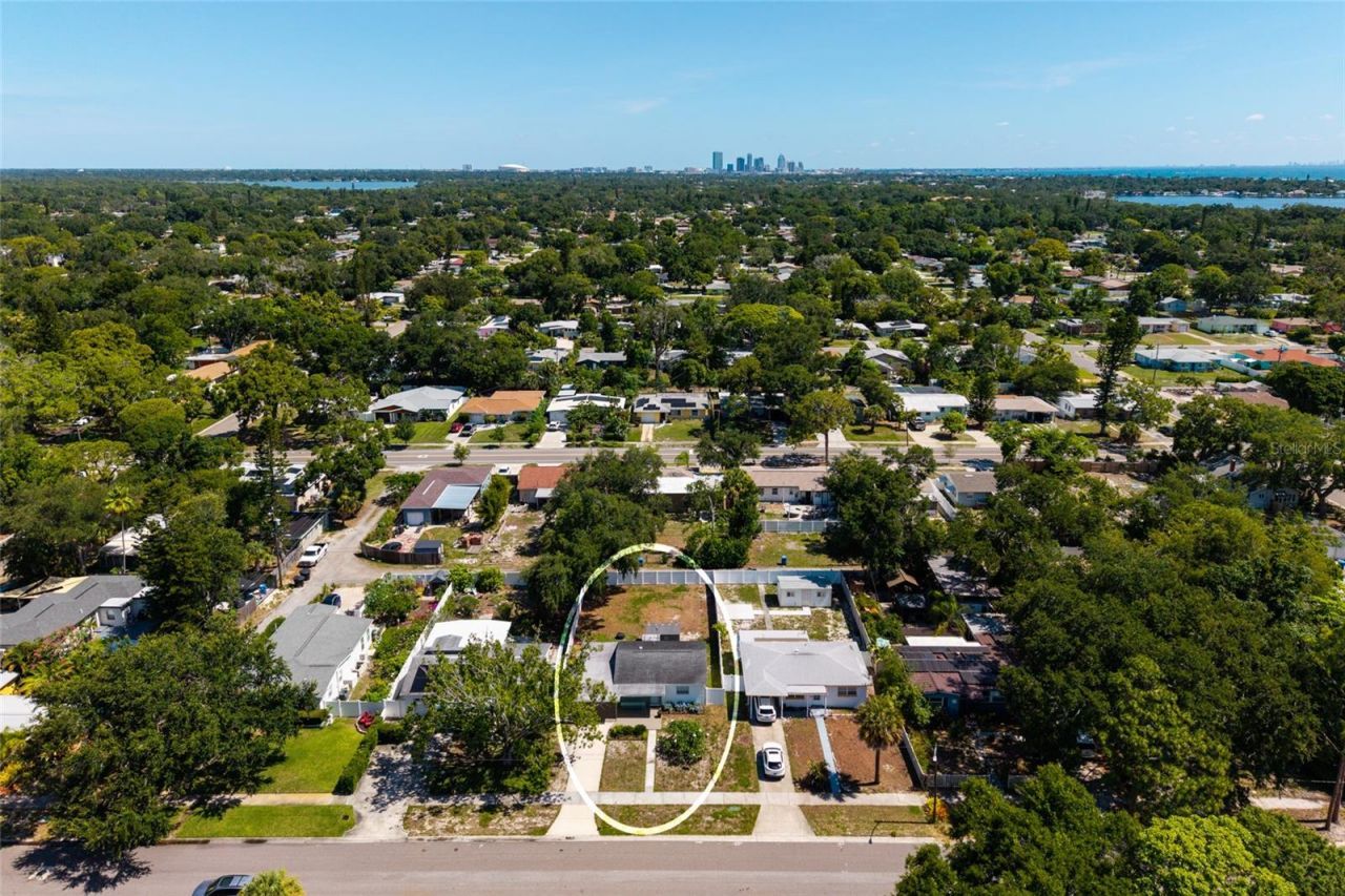 661 63rd Avenue S, Saint Petersburg, FL 33705 Photo