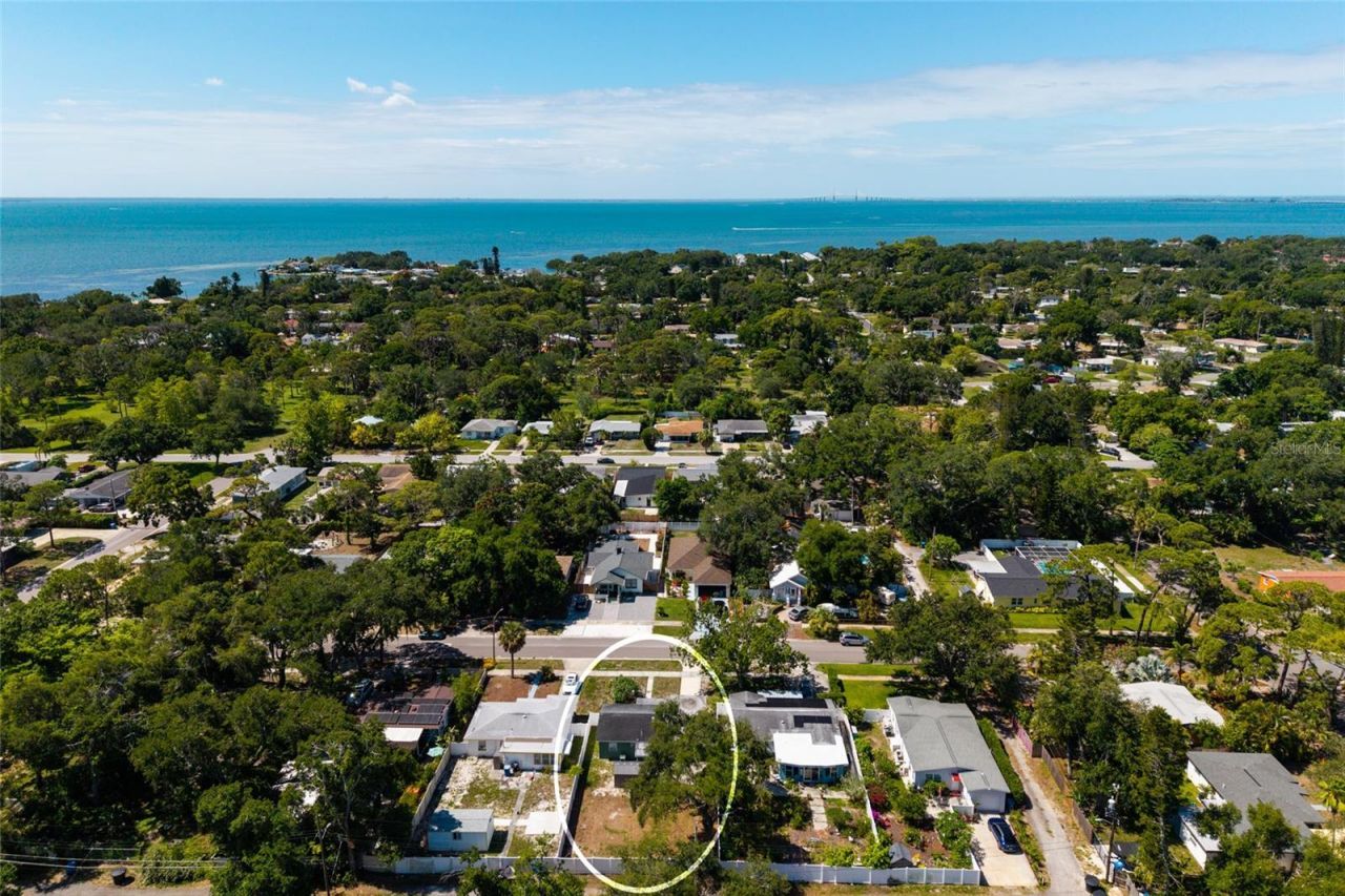 661 63rd Avenue S, Saint Petersburg, FL 33705 Photo