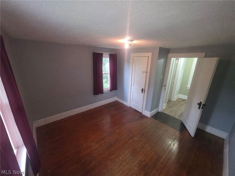 555 Wyandot Avenue, Akron, OH 44305 Photo 6
