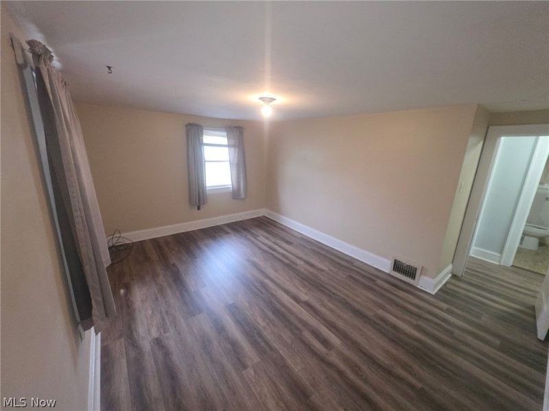 555 Wyandot Avenue, Akron, OH 44305 Photo 8