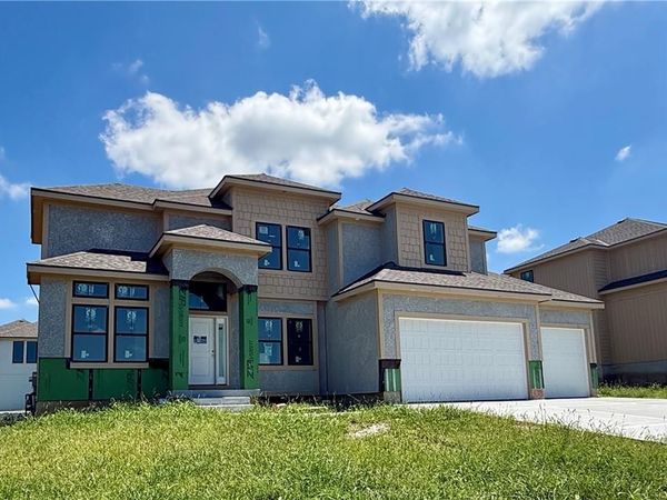 3133 SW Summit View Trail, Lee's Summit, MO 64082