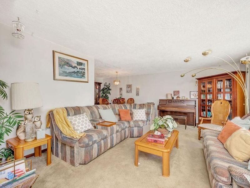 4156 Breezewood Avenue, Dayton, OH 45406 Photo 2