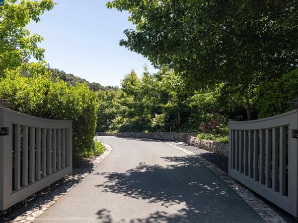 3937 Happy Valley Rd., Lafayette, CA 94549