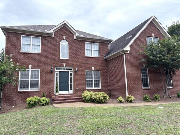 111 Galway Lk S, Hendersonville, TN 37075